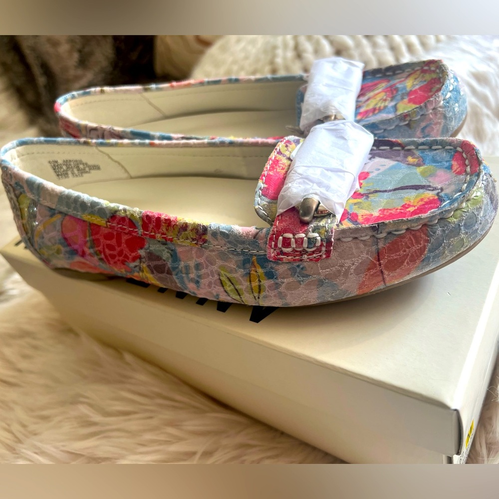 Anne Klein Flats
